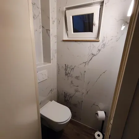 A Spacious And Modern 3-bedroom With Stunning Sea View T2