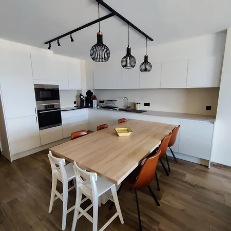 Apartment A Spacious And Modern 3-bedroom With Stunning Sea View T2 *