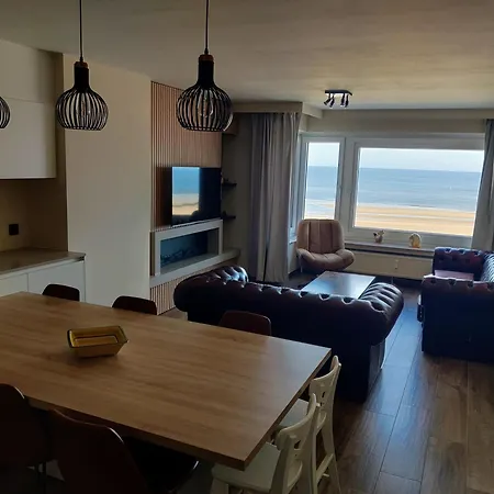 A Spacious And Modern 3-bedroom With Stunning Sea View T2