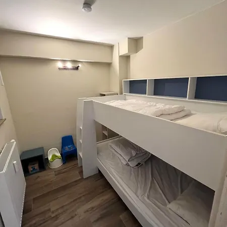 A Spacious And Modern 3-bedroom With Stunning Sea View T2 Apartment